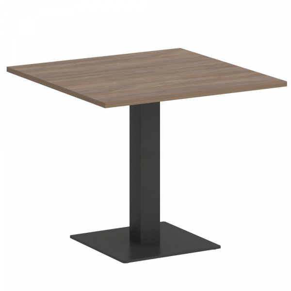 Стол квадратный