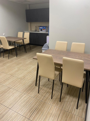 Кухня и столы для компании "Строймонтаж". Фото 5